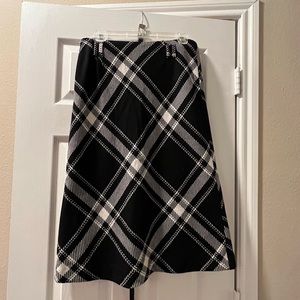 Black and White Belted wool skirt
